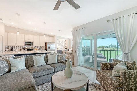 Condo in Venice, Florida, 2 bedrooms in WELLEN PARK  № 1319442 - photo 16