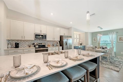 Condo in Venice, Florida, 2 bedrooms in WELLEN PARK  № 1319442 - photo 20