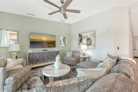Condo in Venice, Florida, 2 bedrooms in WELLEN PARK  № 1319442 - photo 14