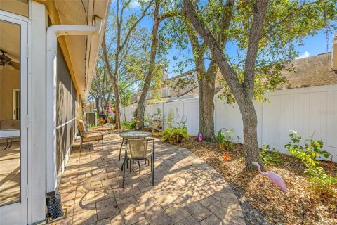 Townhouse in Clearwater, Florida 3 bedrooms, 179.12 sq.m. № 1557077 - photo 8
