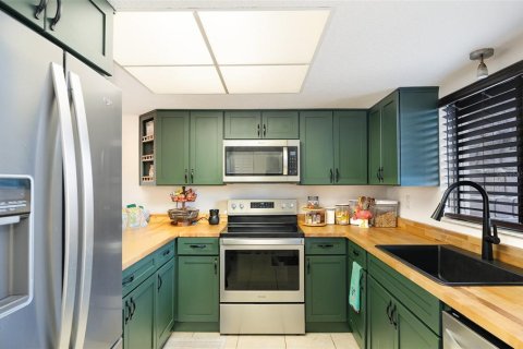Condo in Cocoa, Florida, 2 bedrooms  № 1628795 - photo 9