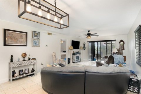 Condo in Cocoa, Florida, 2 bedrooms  № 1628795 - photo 4