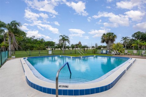 Condo in Cocoa, Florida, 2 bedrooms  № 1628795 - photo 25