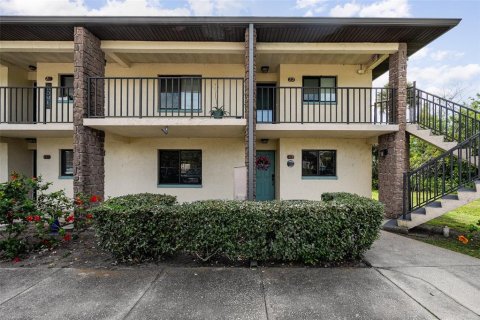 Condo in Cocoa, Florida, 2 bedrooms  № 1628795 - photo 1