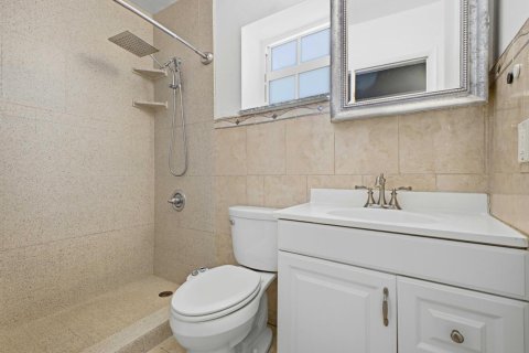 Condo in Hollywood, Florida, 2 bedrooms № 2173299 - photo 20