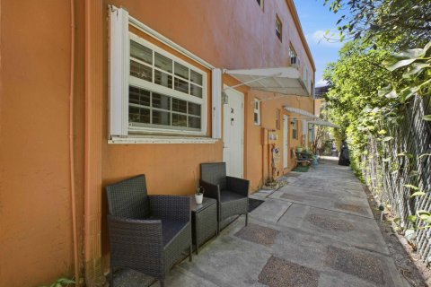Condo in Hollywood, Florida, 2 bedrooms № 2173299 - photo 24