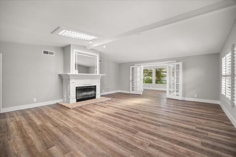 House in Winter Park, Florida 4 bedrooms, 255.48 sq.m. № 1894621 - photo 20