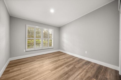 House in Winter Park, Florida 4 bedrooms, 255.48 sq.m. № 1894621 - photo 27