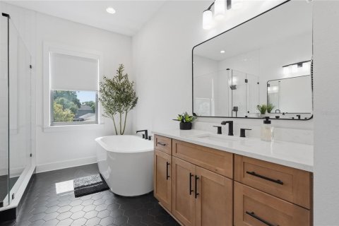 Villa ou maison à vendre à Tampa, Floride: 4 chambres, 309.18 m2 № 2157005 - photo 22