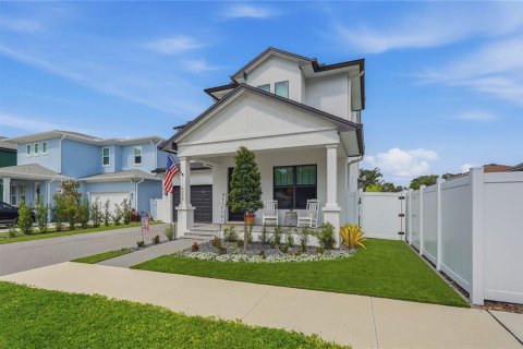 Villa ou maison à vendre à Tampa, Floride: 4 chambres, 309.18 m2 № 2157005 - photo 1