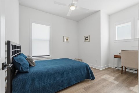 Villa ou maison à vendre à Tampa, Floride: 4 chambres, 309.18 m2 № 2157005 - photo 27