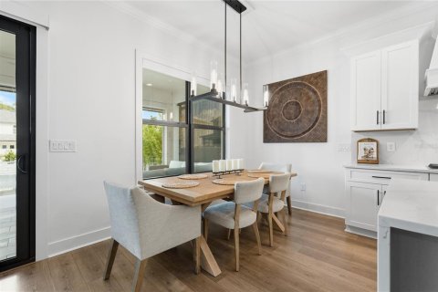 Villa ou maison à vendre à Tampa, Floride: 4 chambres, 309.18 m2 № 2157005 - photo 12