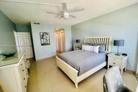 Condominio en alquiler en Hollywood, Florida, 1 dormitorio, 73.39 m2 № 1979523 - foto 11