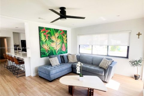 Villa ou maison à vendre à Miami, Floride: 3 chambres, 144.56 m2 № 1921448 - photo 7