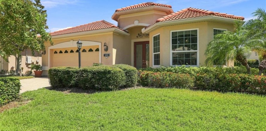 House in Osprey, Florida 3 bedrooms, 201.97 sq.m. № 2354829
