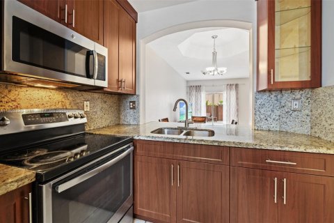 Купить кондоминиум в Майами, Флорида 2 спальни, 101.26м2, № 1799331 - фото 3