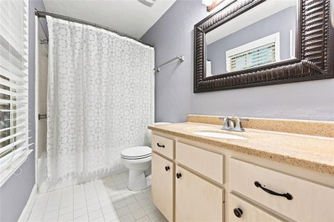 House in Gainesville, Florida 2 bedrooms, 138.52 sq.m. № 2138727 - photo 28