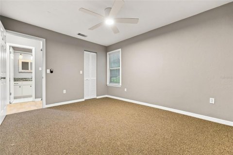 House in Gainesville, Florida 2 bedrooms, 138.52 sq.m. № 2138727 - photo 29