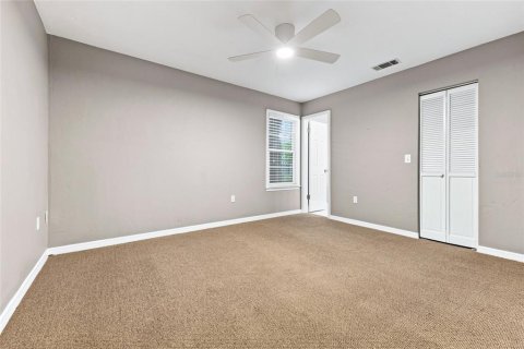 House in Gainesville, Florida 2 bedrooms, 138.52 sq.m. № 2138727 - photo 24