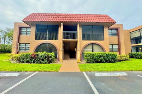 Condo in Sunrise, Florida, 2 bedrooms  № 1701521 - photo 3