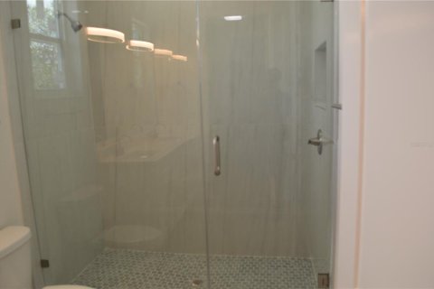 House in Tampa, Florida 4 bedrooms, 203.27 sq.m. № 1447563 - photo 25