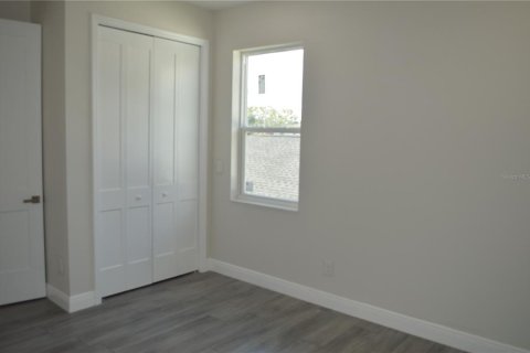 House in Tampa, Florida 4 bedrooms, 203.27 sq.m. № 1447563 - photo 29