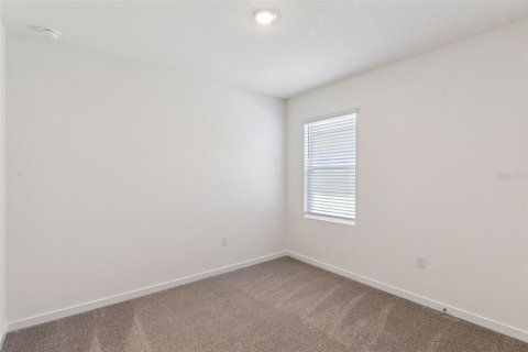 House in Kissimmee, Florida 3 bedrooms, 139.73 sq.m. № 2320900 - photo 25