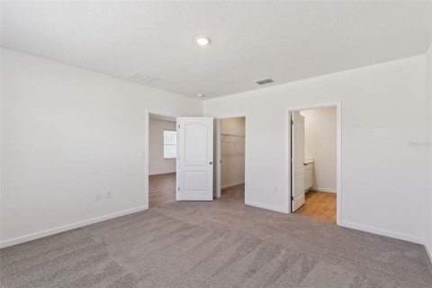House in Kissimmee, Florida 3 bedrooms, 139.73 sq.m. № 2320900 - photo 18