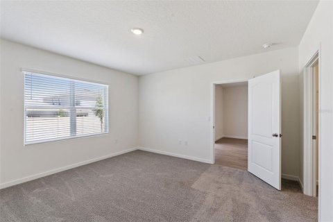House in Kissimmee, Florida 3 bedrooms, 139.73 sq.m. № 2320900 - photo 19