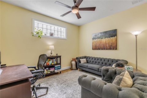 House in New Smyrna Beach, Florida 2 bedrooms, 381.27 sq.m. № 2358121 - photo 10