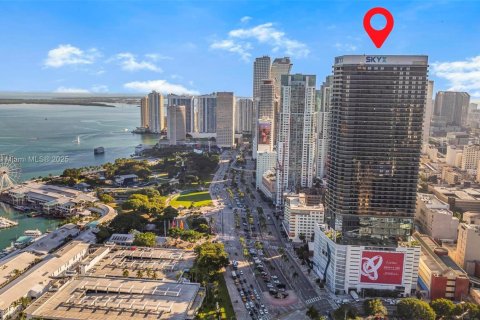 Condo in Miami, Florida, 1 bedroom  № 1766554 - photo 21
