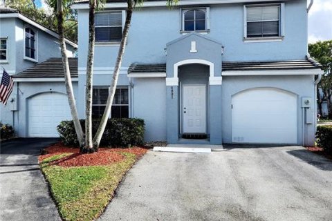 Adosado en venta en Davie, Florida, 3 dormitorios, 157.1 m2 № 1514410 - foto 1
