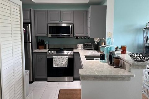Condominio en venta en Sarasota, Florida, 1 dormitorio, 61.97 m2 № 1651861 - foto 12