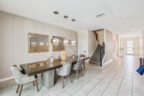 House in Davenport, Florida 9 bedrooms, 405.33 sq.m. № 1886960 - photo 23