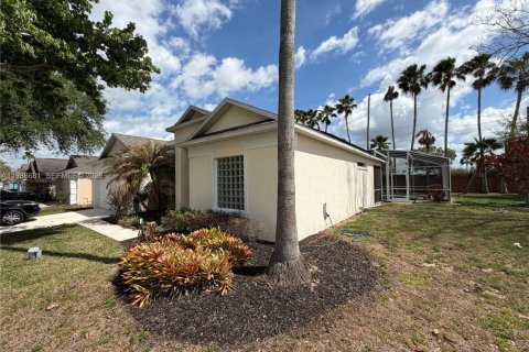 Villa ou maison à vendre à Davenport, Floride: 4 chambres № 2051059 - photo 9