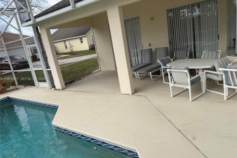 Villa ou maison à vendre à Davenport, Floride: 4 chambres № 2051059 - photo 16