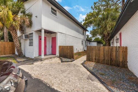 Immobilier commercial à vendre à Tampa, Floride: 16 chambres, 571.53 m2 № 2368907 - photo 2