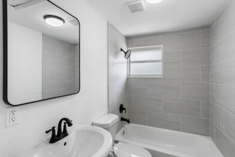 Immobilier commercial à vendre à Tampa, Floride: 16 chambres, 571.53 m2 № 2368907 - photo 16