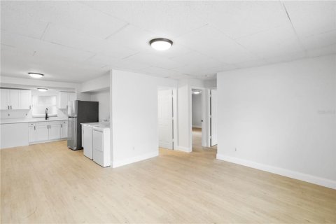 Immobilier commercial à vendre à Tampa, Floride: 16 chambres, 571.53 m2 № 2368907 - photo 10