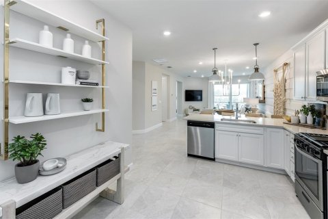 Villa ou maison à vendre à Englewood, Floride: 2 chambres, 134.52 m2 № 2398595 - photo 16