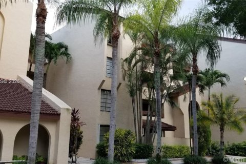 Copropriété à louer à Miami, Floride: 2 chambres, 89.65 m2 № 2056849 - photo 2