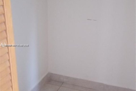 Copropriété à louer à Miami, Floride: 2 chambres, 89.65 m2 № 2056849 - photo 7