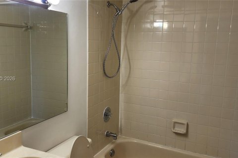 Copropriété à louer à Miami, Floride: 2 chambres, 89.65 m2 № 2056849 - photo 22