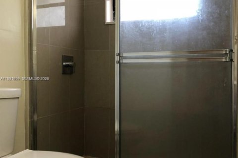 Copropriété à louer à Miami, Floride: 2 chambres, 89.65 m2 № 2056849 - photo 16