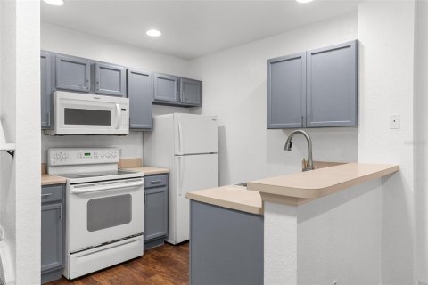 Condominio en venta en Kissimmee, Florida, 3 dormitorios, 120.4 m2 № 2097333 - foto 12