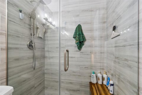 Купить кондоминиум в Сент-Питерсберг, Флорида 5 комнат, 114.73м2, № 2094865 - фото 27