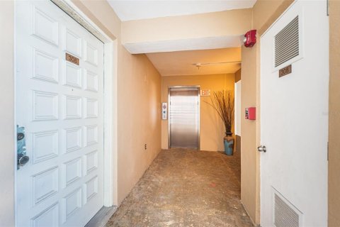 Copropriété à vendre à Saint Petersburg, Floride: 2 chambres, 120.77 m2 № 2355000 - photo 15