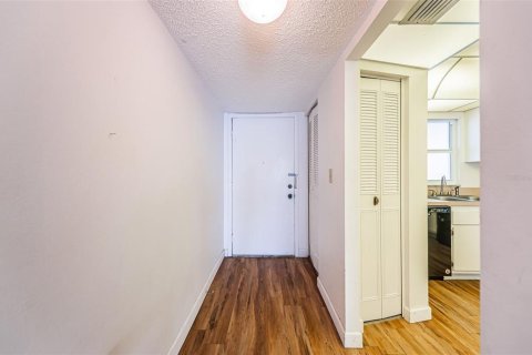 Copropriété à vendre à Saint Petersburg, Floride: 2 chambres, 120.77 m2 № 2355000 - photo 16
