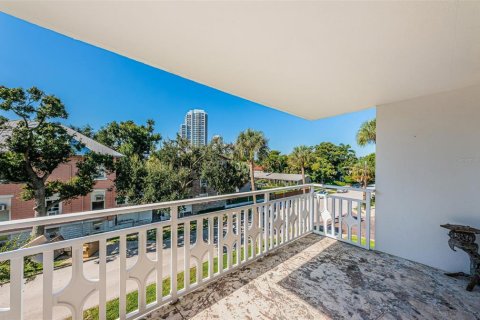 Copropriété à vendre à Saint Petersburg, Floride: 2 chambres, 120.77 m2 № 2355000 - photo 23