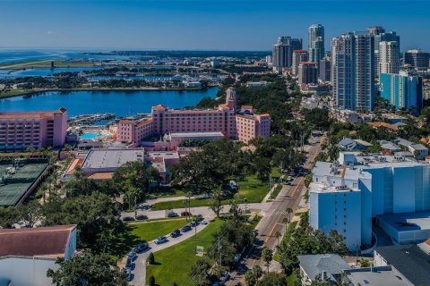 Copropriété à vendre à Saint Petersburg, Floride: 2 chambres, 120.77 m2 № 2355000 - photo 9